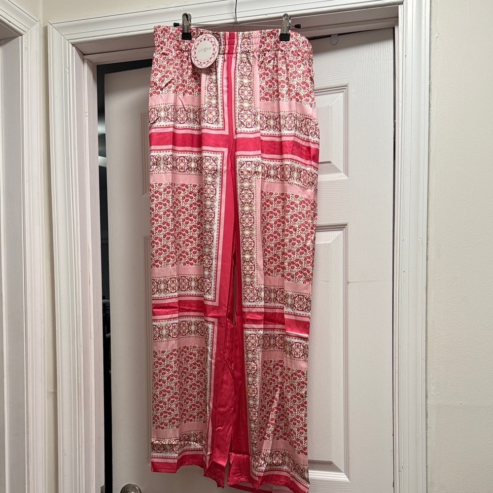 Umgee NWT Pink and Red Floral Striped Pants Size large